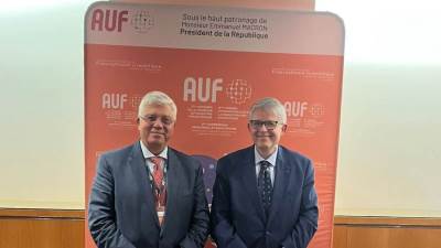 وزير التعليم العالي يلتقي بنظيره الفرنسي لبحث سُبل التعاون المُشترك
