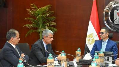 وزير الاستثمار يبحث مع وفد شركة الظاهرة الزراعية الإماراتية مشروعات الشركة الحالية واستثماراتها المستقبلية في مصر