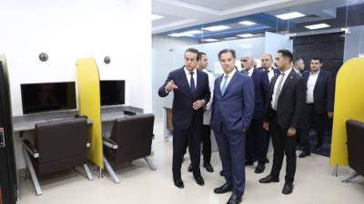 "عبدالغفار" ووزير صحة اليوناني يتفقدان مستشفى العاصمة الإدارية الجديدة