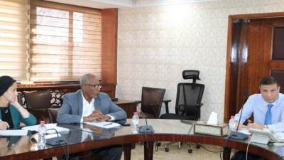 وزير الزراعة يبحث مع الإيفاد نتائج البعثة الاشرافية لمشروع الاستثمارات الزراعية