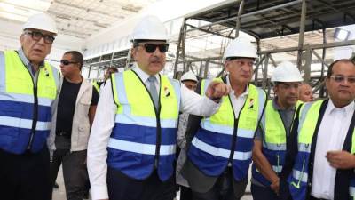 وزير قطاع الأعمال يتفقد مشروعات التطوير بشركة النصر للسيارات.. والعملية الإنتاجية بمصنع المركبات التجارية