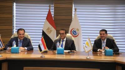 وزير الصحة يعقد اجتماعًا ثلاثيا مع وزيري صحة قبرص واليونان لبحث التعاون