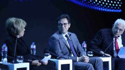 وزير الثقافة يشارك في جلسة "التعليم والثقافة وتعزيز حقوق الإنسان" 