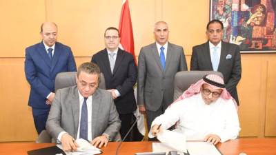 "الإسكان": توقيع عقد مبادلة لقطع الأراضي المملوكة لشركة سملا وعلم الروم بمرسى مطروح