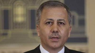 وزير الداخلية التركي: قتلى وجرحى في هجوم إرهابي استهدف شركة صناعية بأنقرة