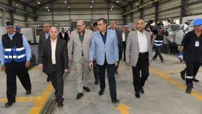 وزير الدولة للإنتاج الحربي" يتفقد "حلوان لمحركات الديزل"