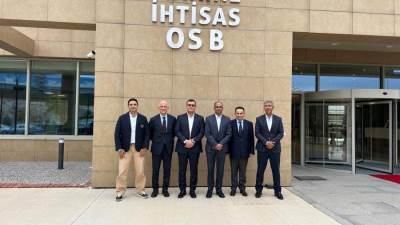 وزير الإسكان يزور المنطقة الصناعية بولاية كوجالى التركية للاطلاع على نظم الإدارة والتحكم والتشغيل القياسي للمنطقة