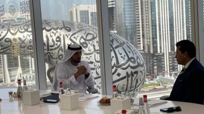 وزير الرياضة يلتقي نظيره الإماراتي ووزير الدولة لشؤون الشباب في أبو ظبي لتعزيز التعاون