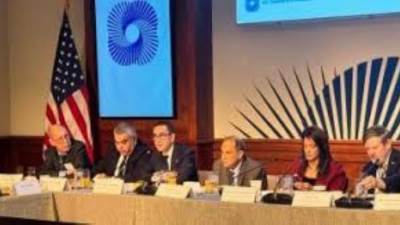 وزير الاستثمار يستعرض رؤية مصر الاستراتيجية وبحث الفرص الاستثمارية الواعدة