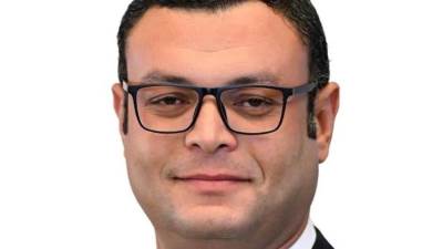 وزير الإسكان يتابع سير العمل بمنظومة الطرق والنقل الجماعي بعددٍ من المدن الجديدة