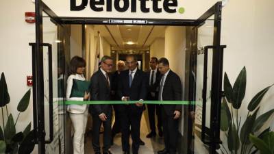 وزير الاتصالات يفتتح أول مركز للابتكار لشركة ديلويت فى مصر بسعة قصوى 5000 متخصص