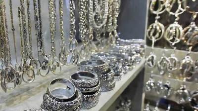 التقرير الأسبوعي لـ«مركز الملاذ الآمن»: 7.7 % ارتفاعًا في أسعار الفضة بالأسواق المحلية خلال أسبوع