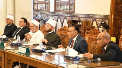 وزير الأوقاف يفتتح الموسم الثقافي الجديد بمسجد الرحمن الرحيم وعنوانه: اللغة العربية ثقافة وجمال وحياة