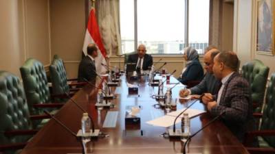 وزير الكهرباء يبحث مع الشركة العربية للهندسة جودة التشغيل وخفض استهلاك الوقود