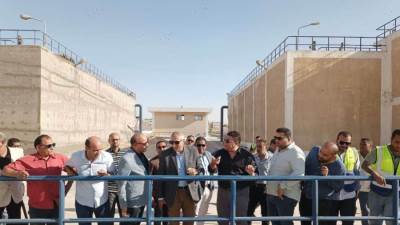 نائب رئيس هيئة المجتمعات العمرانية يتفقد محطة مياه العبور الرئيسية بالمنطقة الصناعية