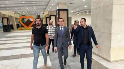 مساعد وزير الإسكان يتفقد الاستعدادات اللوجستية الجارية بمركز المنارة للمؤتمرات الدولية لاستضافة المنتدى الحضرى العالمى