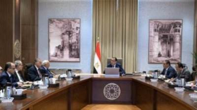رئيس الوزراء: عقد جلسة تخصصية حول الملف السياسى مرة كل شهر مع القامات الفكرية