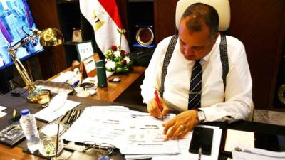 محافظ جنوب سيناء يصدق على 68 قرار تصالح على مخالفات البناء