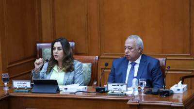 وزيرة التنمية المحلية تستعرض جهود الوزارة في تنفيذ قانون التصالح على مخالفات البناء