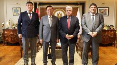 وزير التعليم يبحث دعم التعاون مع كازاخستان في مجالات التعليم 