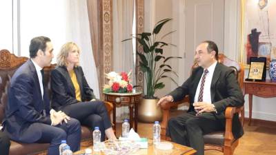  قطاع الأعمال العام يبحث مع سفيرة النرويج و"سكاتك" مستجدات مشروع المحطة الشمسية لمجمع الألومنيوم بنجع حمادي