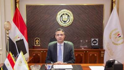 وزير التموين: الرئيس السيسى يولى اهتماما كبيرا لعملية توفير الأمن الغذائى