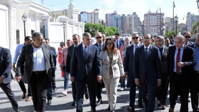 رئيس الوزراء يتفقد مشروع تطوير "شارع النبي دانيال"