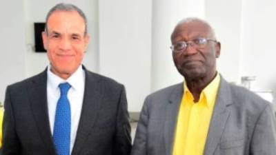 وزير الخارجية والهجرة يلتقى مع وزير الاتصالات وتكنولوجيا المعلومات الأوغندى