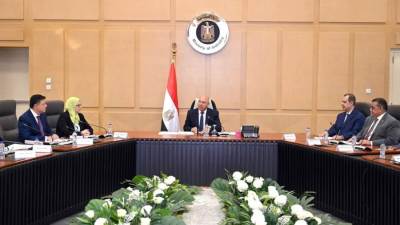 وزير الصناعة يترأس الاجتماع الأول لمجلس إدارة الهيئة العامة للتنمية الصناعية بعد تشكيله الجديد