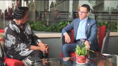 وزير الاستثمار يجتمع مع أمين عام الكوميسا على هامش القمة الـ23 لتجمع الكوميسا