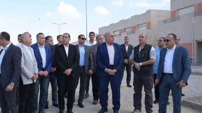 مدبولي يتفقد مشروع إنشاء مجمع "الورش الحرفية" و"السكن البديل" بمنطقة شمال الحرفيين بالدويقة