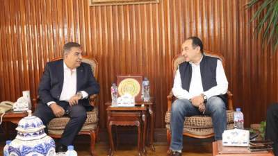 وزير قطاع الأعمال العام يستهل زيارته لشركة الدلتا للأسمدة بطلخا بلقاء محافظ الدقهلية ونواب البرلمان