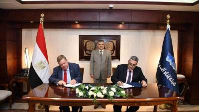 أسامة ربيع:" نعكف على تنفيذ استراتيجية طموحة لتقديم خدمات لوجيستية وبحرية متكاملة والتحول لمركز إقليمي للخدمات البحرية "