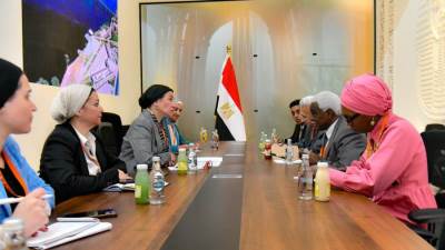 وزيرة البيئة تعقد لقاءا ثنائيا مع المدير العام لمنظمة المدن والحكومات المحلية المتحدة الأفريقية UCLG AFRICA