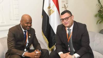 وزير الإسكان يلتقى مدير مؤسسة "Shelter AFRIQUE" التابعة لبنك التنمية الأفريقي لبحث سبل تعزيز التعاون المشترك