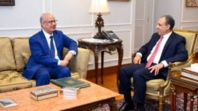 وزير الخارجية يتسلم رسالة من رئيس موريتانيا للرئيس السيسي