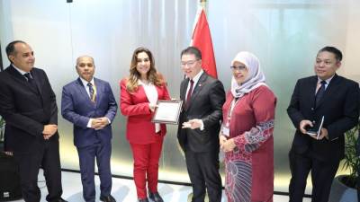 وزيرة التنمية المحلية تبحث مع وزير الإسكان والحكم المحلي الماليزي مجالات التعاون المشترك بين الجانبين 