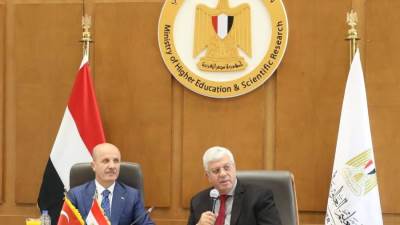 التعليم: بحث تفعيل مُذكرة التفاهم التي شهد توقيعها الرئيسان المصرى والتركي في مجال التعليم العالي 