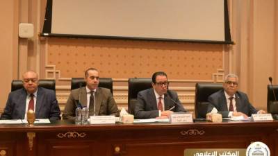 وزير الشئون النيابية والقانونية والتواصل السياسي يشارك باجتماع لجنة النقل والمواصلات بمجلس النواب