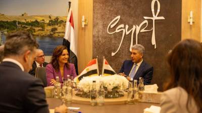 السياحة والأثار: بحث سبل تعزيز التعاون المشترك بين البلدين في مجال السياحة والآثار ودفع المزيد من الحركة السياحية الوافدة