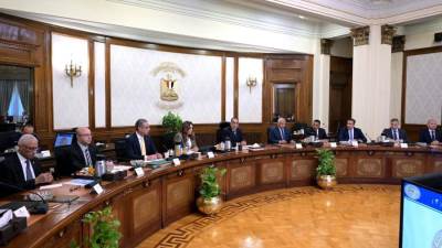 وزيرة التنمية المحلية تستعرض موقف التصالح وتقنين واسترداد أراضي الدولة في المحافظات