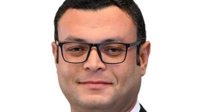 رئيس جهاز مدينة 15 مايو يتفقد أعمال رفع كفاءة الطرق والأحياء السكنية بالمرحلة الثالثة بالمدينة