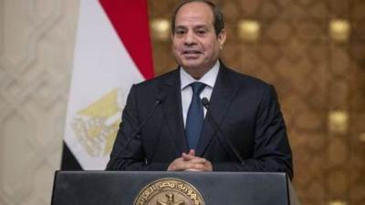 الرئيس السيسى يصل الرياض للمشاركة فى القمة العربية الإسلامية غير العادية