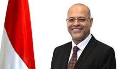 وزير العمل يعلن عن وظائف جديدة بالسعودية بمرتبات 8 آلاف ريال شهريا