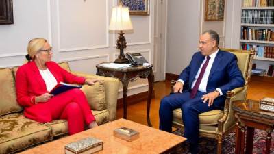 وزير الخارجية يستقبل كبيرة منسقي الأمم المتحدة للشئون الإنسانية وإعادة الإعمار في قطاع غزة