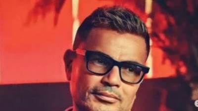 الجنح تحدد نهاية نوفمبر لمحاكمة عمرو دياب فى واقعة صفع شاب بإحدى الحفلات