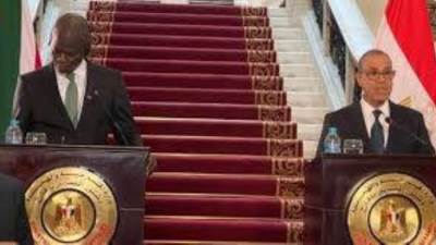 وزير الخارجية: نعمل على تعزيز التعاون مع جنوب إفريقيا