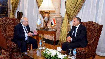 وزير الخارجية يستقبل المبعوث الشخصي لسكرتير عام الأمم المتحدة للسودان