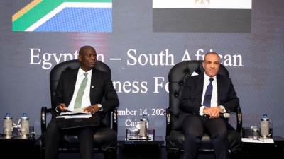 وزيرا خارجية مصر وجنوب أفريقيا يشاركان في منتدى الأعمال المشترك المصري الجنوب إفريقي
