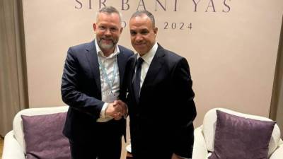 وزير الخارجية يلتقى مع رئيس لجنة العلاقات الخارجية بالبوندستاج الألمانى